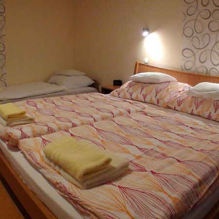 Bastya Hotel Mako Luaran gambar
