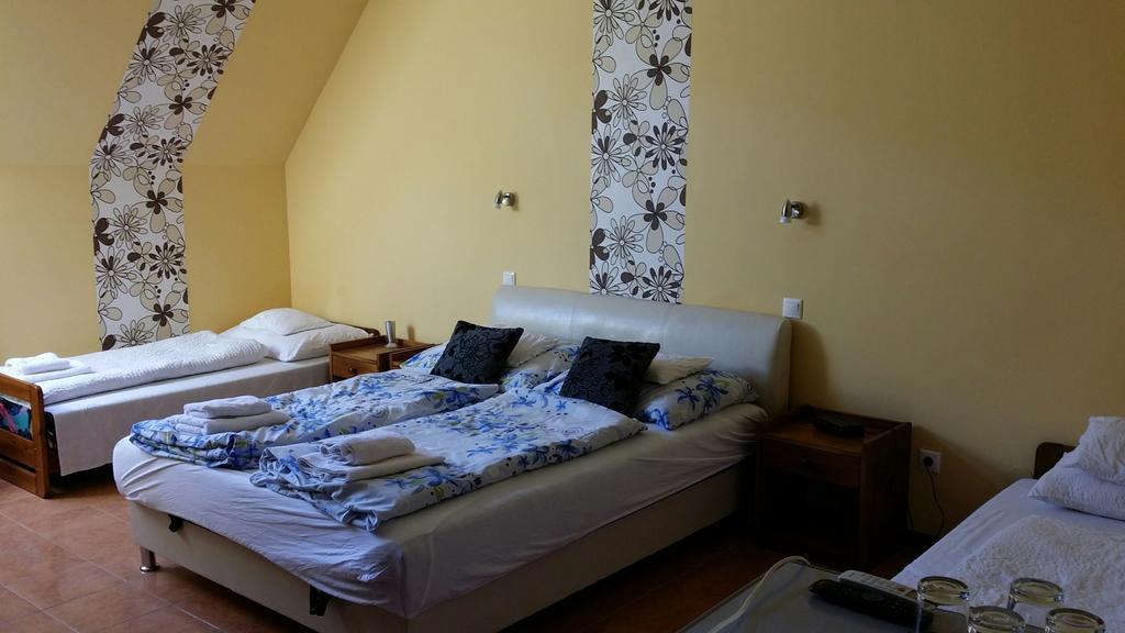Bastya Hotel Mako Luaran gambar